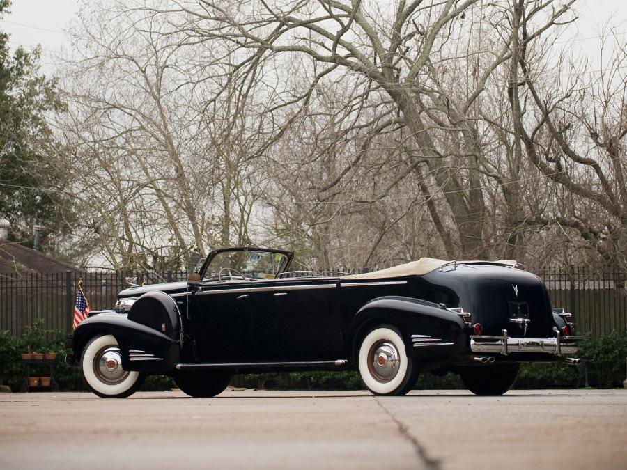  Cadillac V16 Presidential Convertible Parade Limousine by Fleetwood 1938 года  (фото 44 из 57)